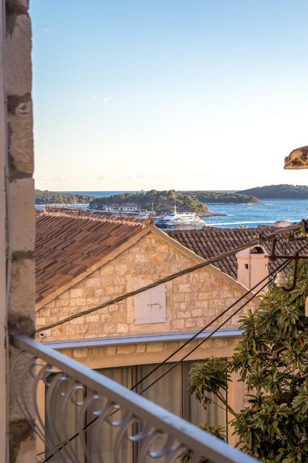 Apartments Nona 1 Hvar Town Esterno foto